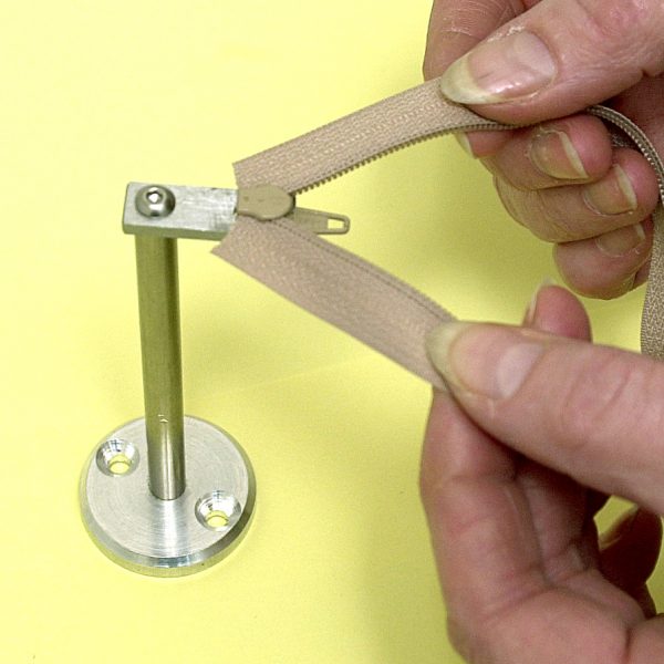 Zip Jig - Easy way to attach slides to Zipping- Fits No 5 or No 3